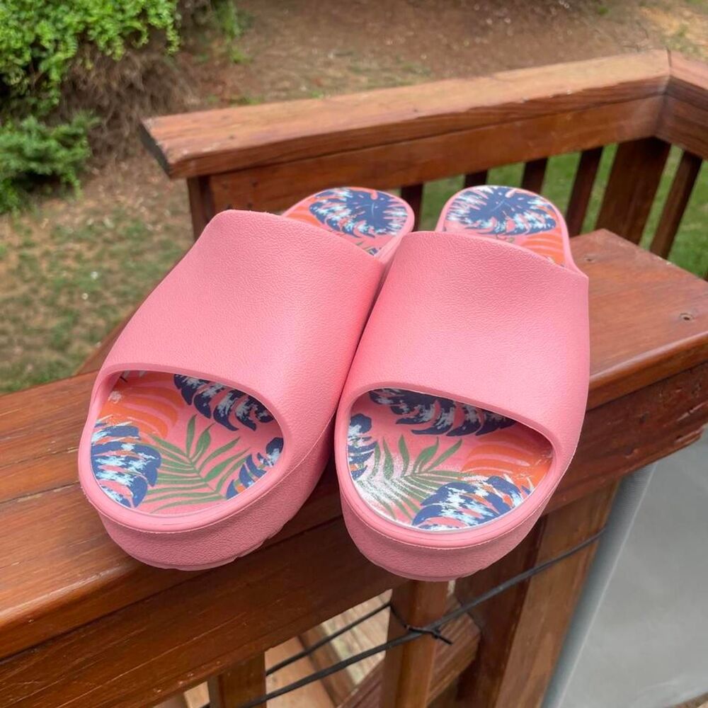 Baretraps Womens 11 Pink Coral Platform Comfort Chunky Sandals
